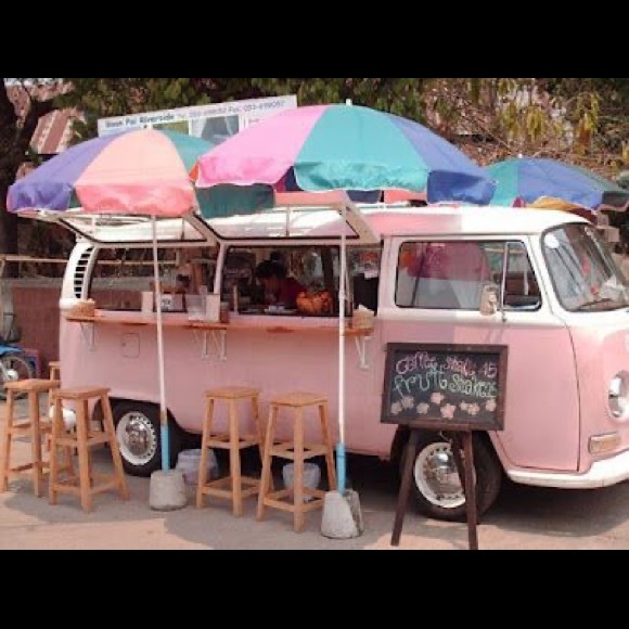 Meet your shopper n posher - Picture 9 of 16